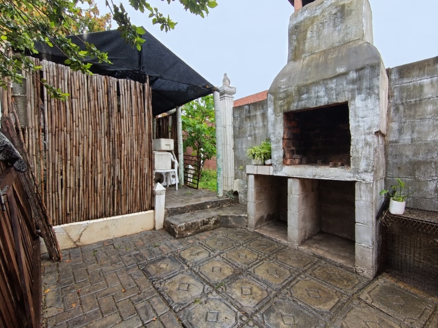 2 Bedroom Property for Sale in Heiderand Western Cape
